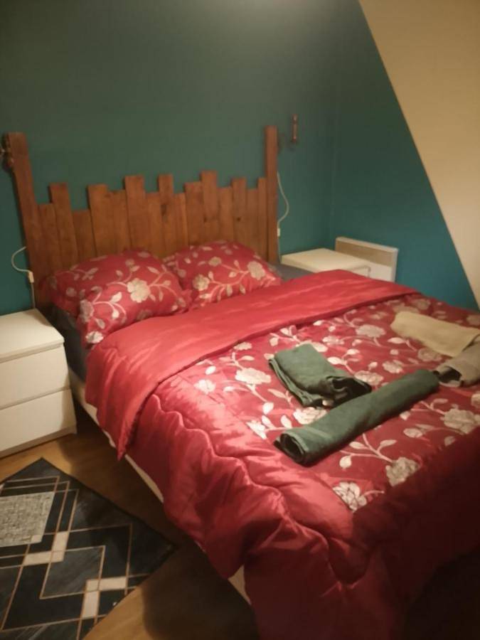 Location de vacances pour 7 personnes, avec balcon et vue à La Bazoche-Gouet - 3