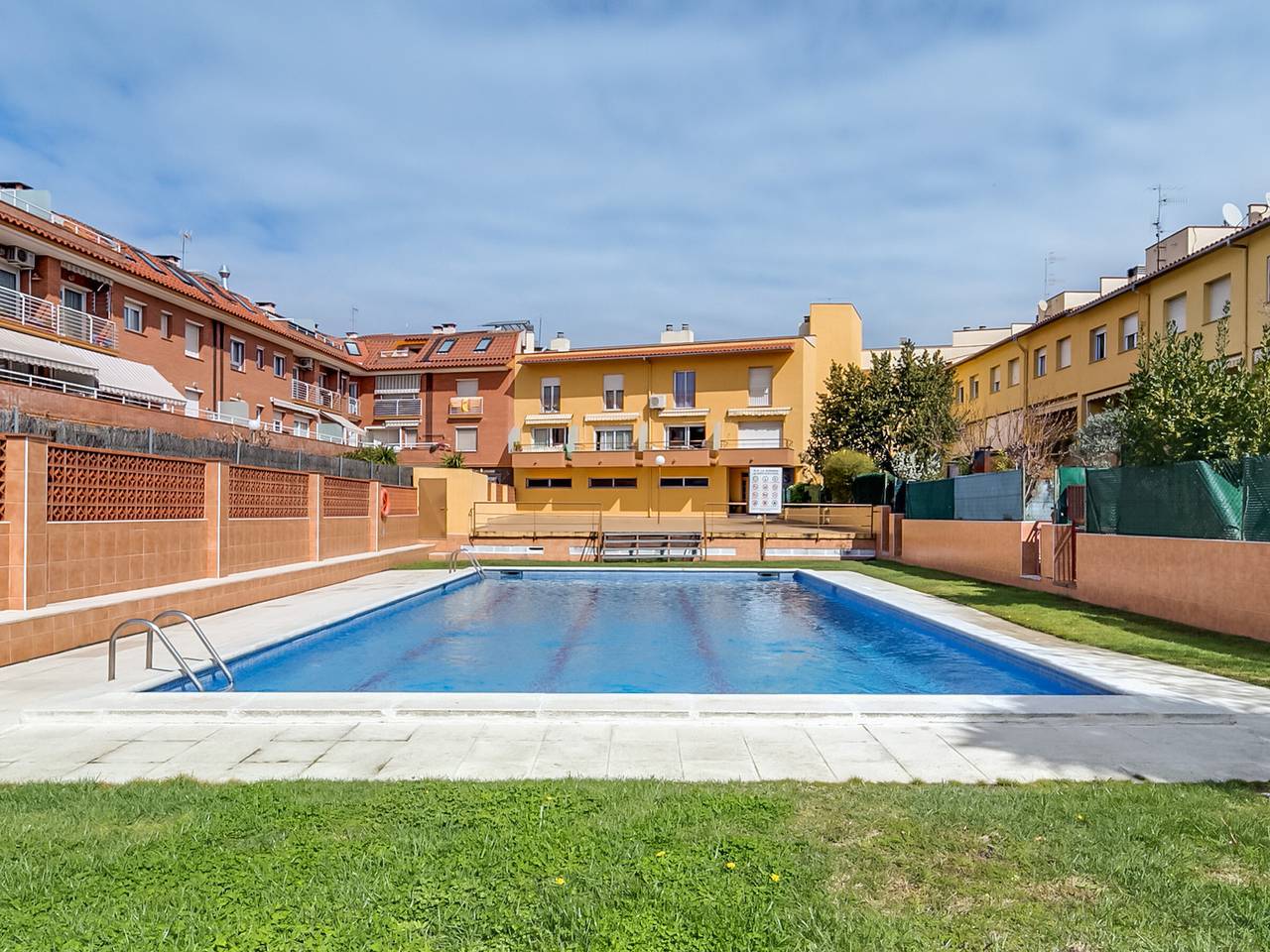 Apartamento entero, Dúplex acogedor en Palafolls, 4 pers, cerca de playas in Palafolls, Costa del Maresme