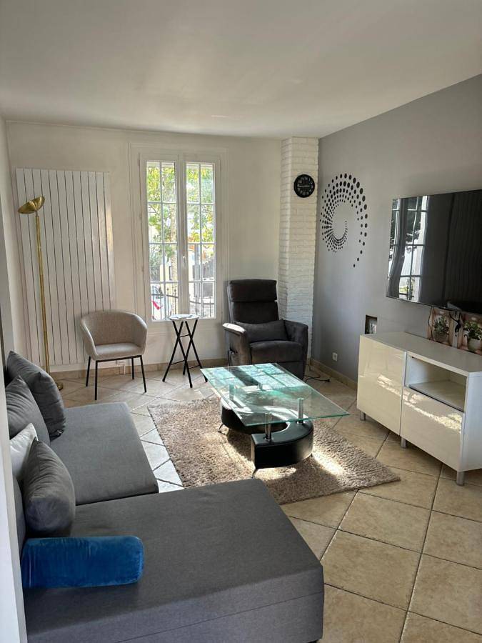 Villa pour 8 personnes, avec balcon