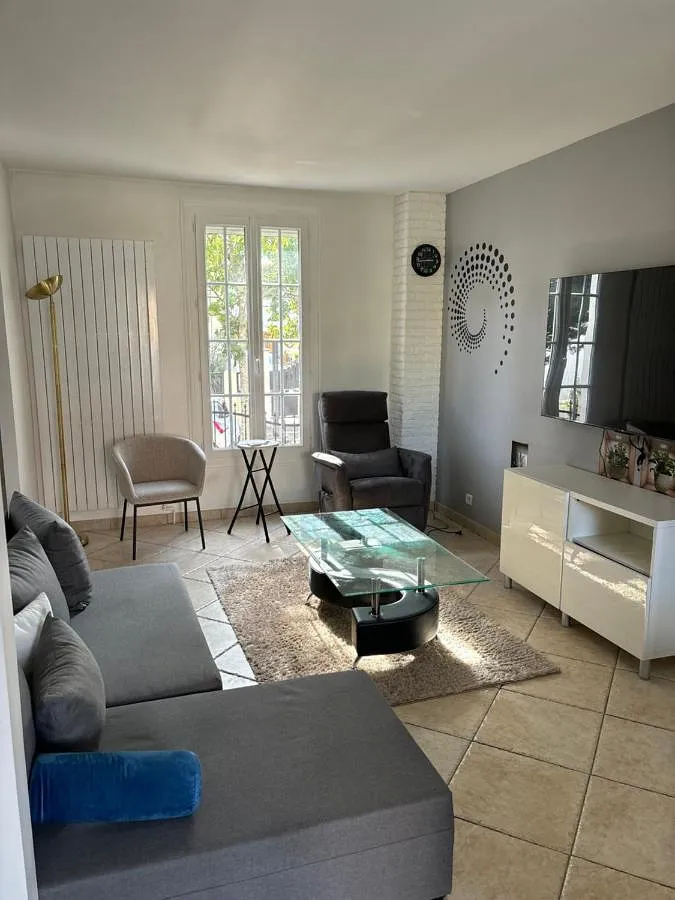 Villa für 8 Personen, mit Balkon - 1