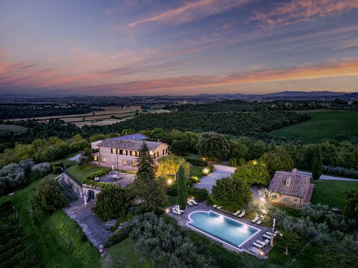 Casa vacanza per 14 persone, con Giardino e Panorama a Chianciano Terme