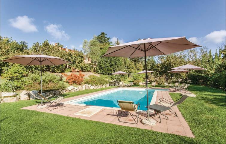 Ganze Ferienwohnung, Capranica Oasis – Pool, WLAN, Parkplatz, Küche, Außendusche in Capranica, Viterbo Provinz