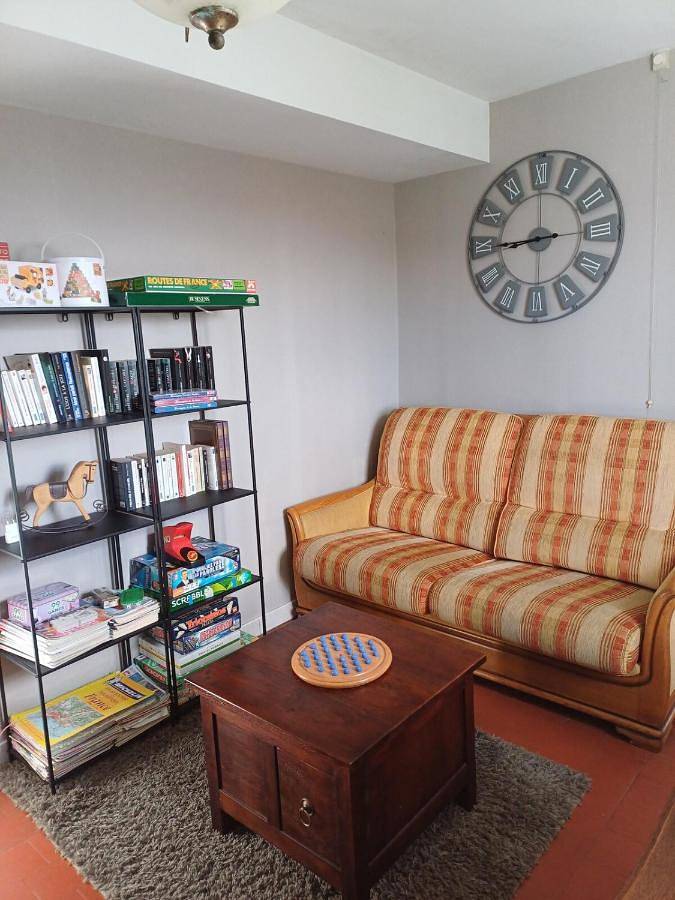 Location de vacances pour 5 personnes, avec balcon et vue à Corancy