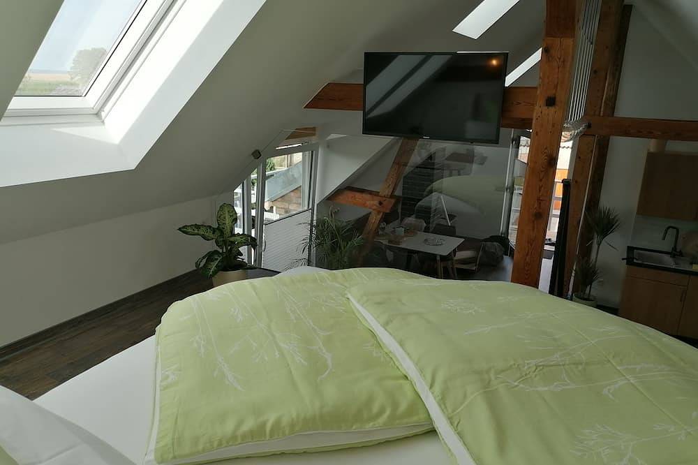 Ganze Wohnung, Moderne Ferienwohnung mit Wasserblick in Warsin, Vogelsang-Warsin