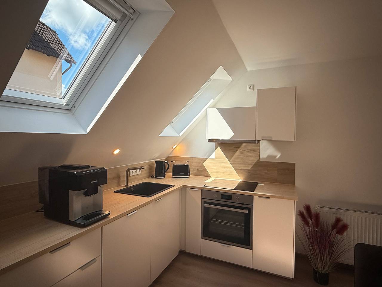 Ganze Wohnung, Große Ferienwohnung mit Seeblick, gemeinsamer Terrasse und Wlan in Feldberger Seenlandschaft, Mecklenburg-Strelitz