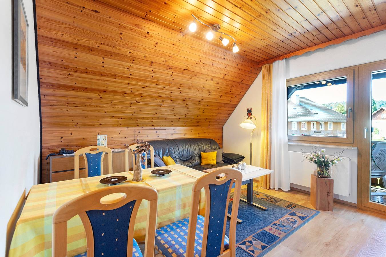 Ganze Wohnung, Ferienwohnung 'Arnika' mit Bergblick, Gemeinschaftsgarten und Wlan in Bernau im Schwarzwald, Südschwarzwald