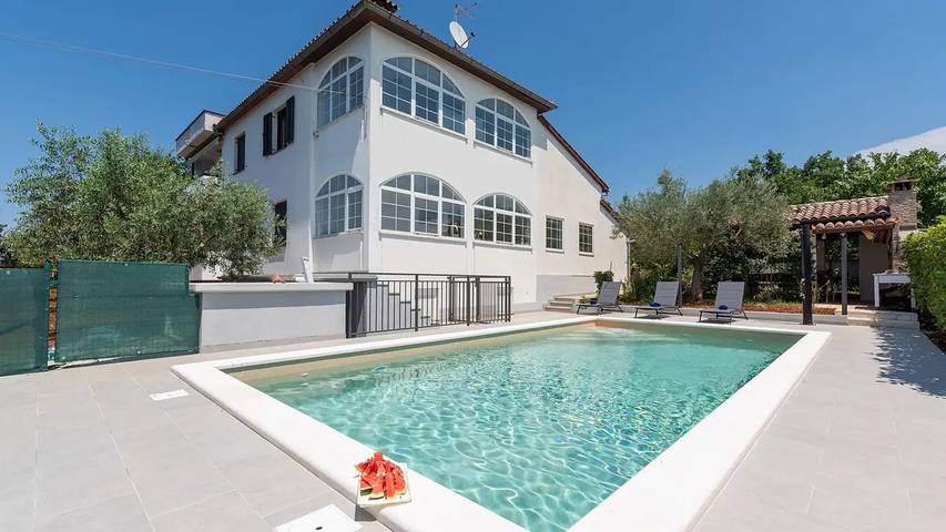 Ferienwohnung für 4 Personen, mit Garten und Pool, mit Haustier - 1