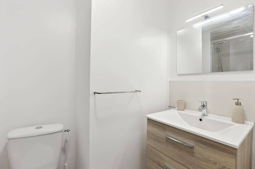 Ganze Wohnung, Id 412 - Beaugrenelle / rue Gaston de Caillavet (studio) in Eiffelturm, Paris