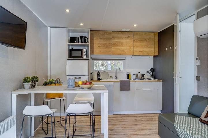 Camping für 4 Personen, mit Terrasse und Pool sowie Garten, kinderfreundlich in Soulac-sur-Mer - 4