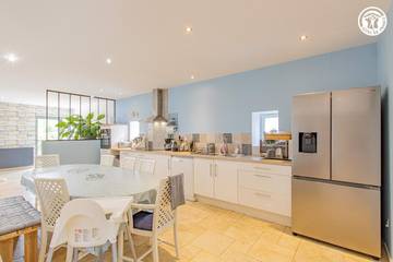 Gîte pour 12 Personnes dans La Chapelle-de-Bragny, Région de Chalon-sur-Saône, Photo 4