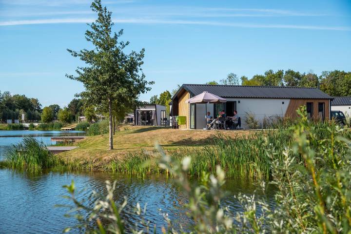 Ferienhaus für 4 Personen, mit Balkon/Terrasse und Terrasse sowie Garten in Kampen