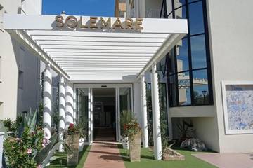 Hôtel pour 5 personnes, avec piscine et jardin, animaux acceptés à Misano Adriatico