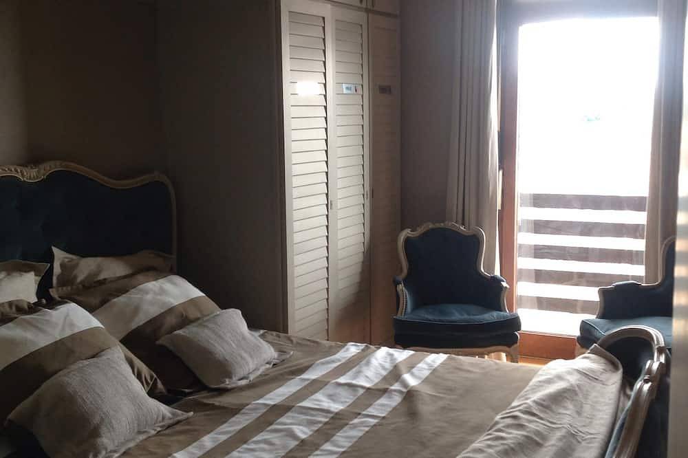 Geheel appartement, Volledig gerenoveerd appartement - Uitzicht op de zee - 3 slaapkamers - 2 balkons. in De Panne, Belgische Kust