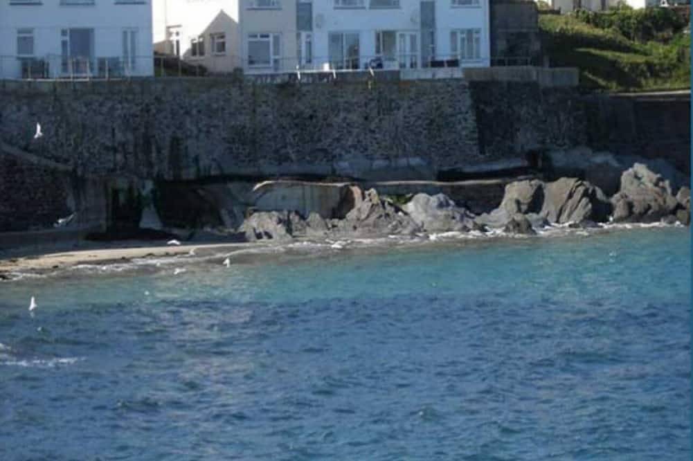 Lapwing Waterside House with stunning sea views in Portscatho, Cornwall