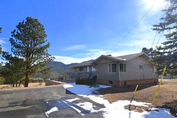 Vacation House for 12 Guests in Estes Park, Larimer County, Picture 3