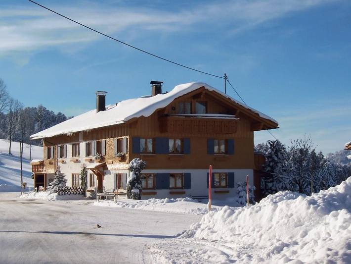 Ferienwohnung für 4 Personen, mit Balkon und Garten in Oberstaufen
