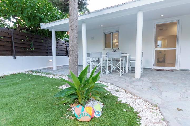 Villa für 6 Personen, mit Garten und Terrasse in Faliraki