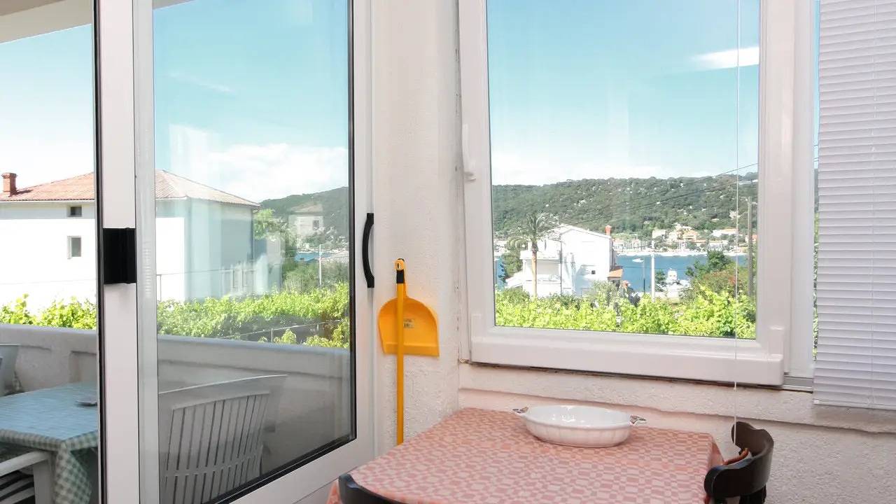 Ganze Ferienwohnung, Ferienwohnung für 4 Personen (47 m²) in Supetarska Draga in Supetarska Draga, Rab
