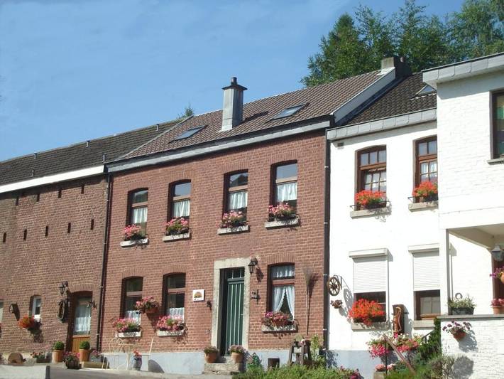 Chambre d’hôte pour 2 personnes, avec Terrasse ainsi que Jardin et Vue à Verviers