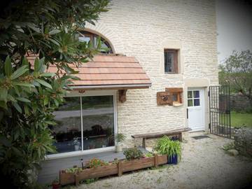 Chambre d’hôte pour 3 personnes, avec jardin et vue, animaux acceptés dans Fussey