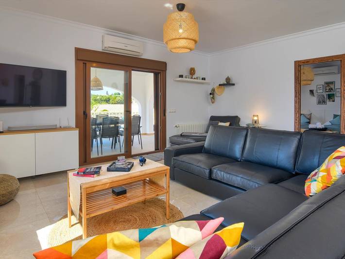 Location de vacances pour 8 personnes, avec terrasse et jardin à Jávea - 4