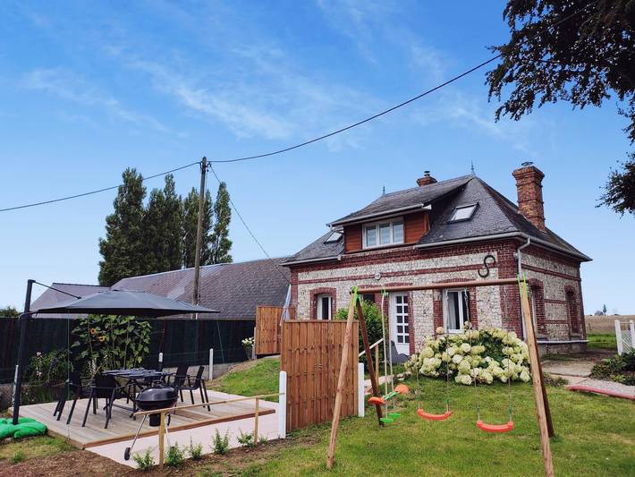 Gîte pour 6 personnes, avec terrasse et jardin à Les Loges