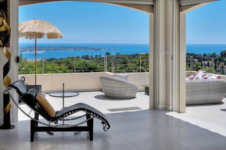 Villa pour 8 personnes, avec jardin et terrasse à Vallauris