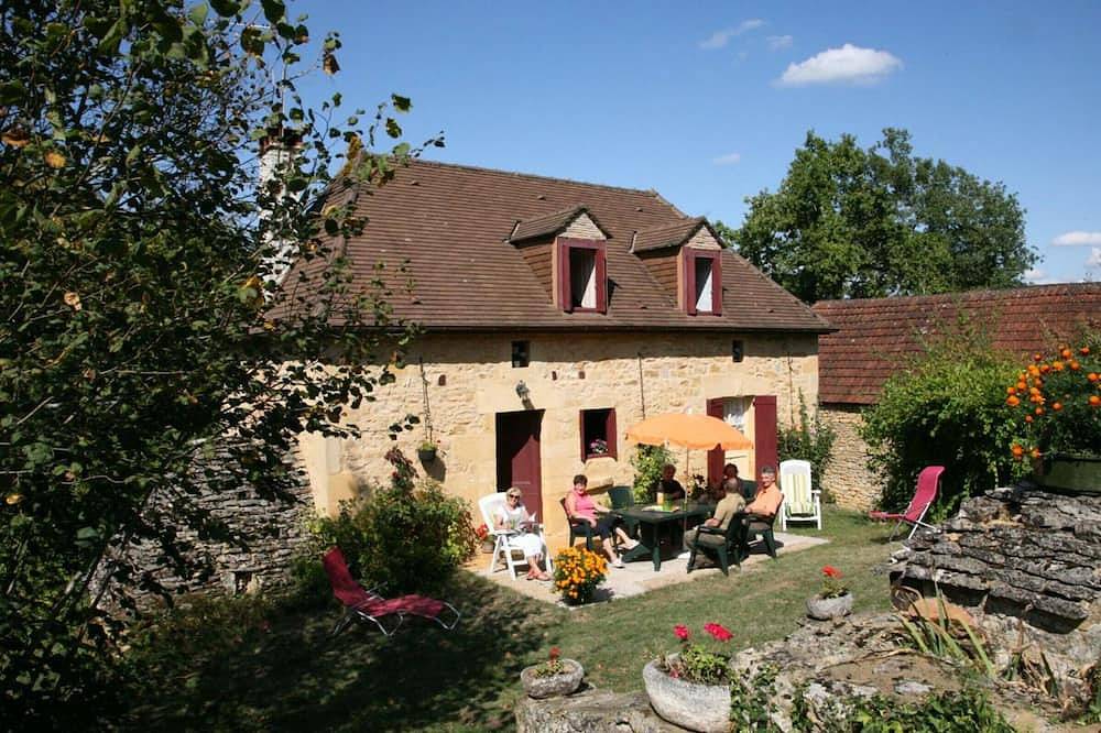 Charmante maison en Dordogne avec jardin et cheminée in Sainte-Mondane, Quercy