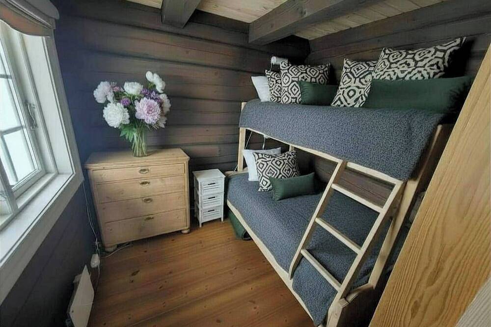 Schöne klassische Kabine mit Sauna und Whirlpool in Trysil