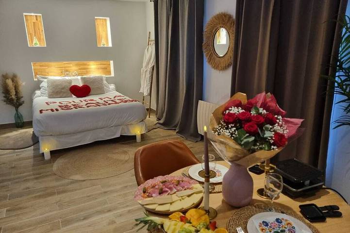 Location de vacances pour 2 personnes, avec jardin et jacuzzi à Saint-Prix (Val-d'Oise) - 4