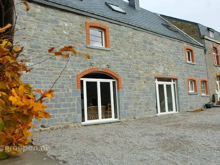 Vakantiehuis voor 20 personen, with Balkon/Terras and Whirlpool as well as Terras and Tuin in Nassogne