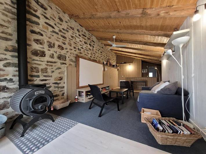 Location de vacances pour 9 personnes, avec terrasse, adapté aux familles à Fay-sur-Lignon - 2