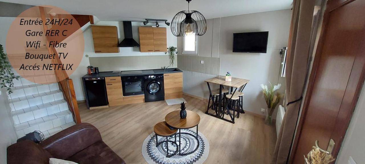 Appartement entier, One-Bedroom Apartment in Breuillet (Essonne), Essonne