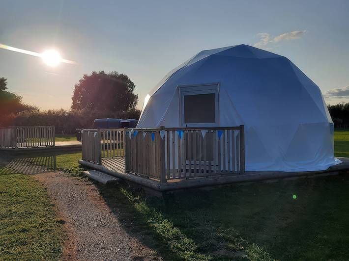 Hut for 6 people, with Garden in Nottingham