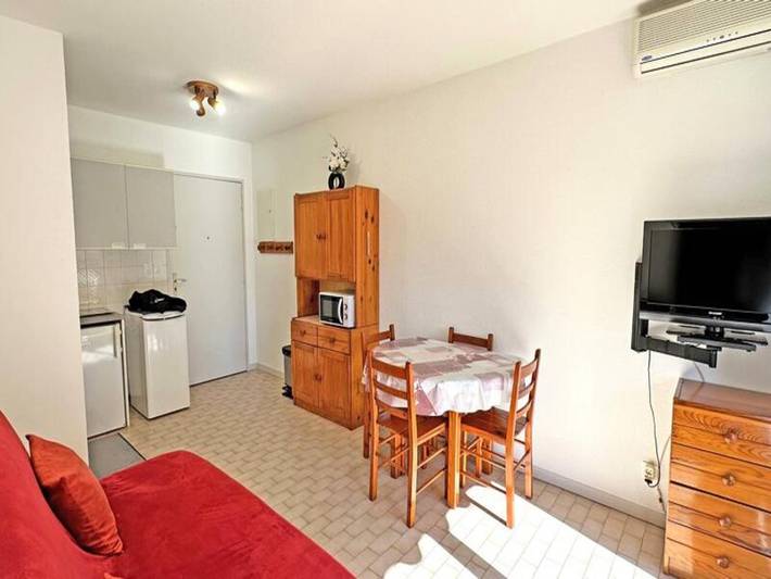 Gîte pour 4 personnes, avec terrasse, adapté aux familles dans Office de Tourisme Sainte Maxime - 3