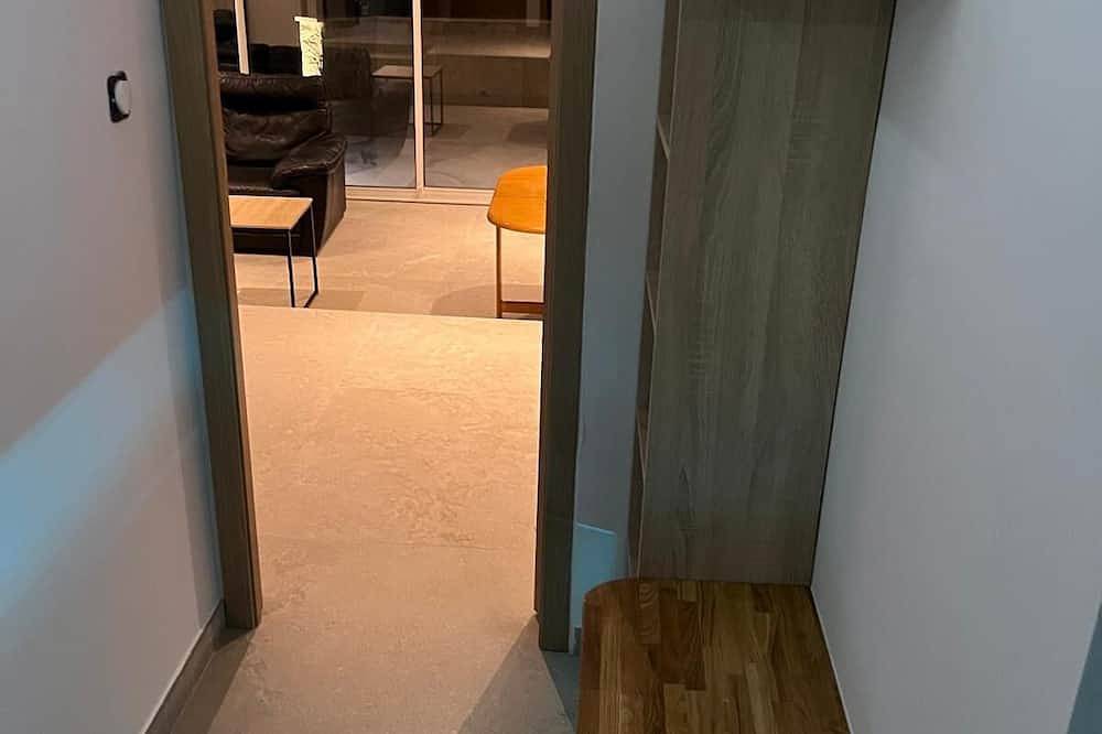 Bas De Villa in Saint-Vallier-de-Thiey, Region de Cannes