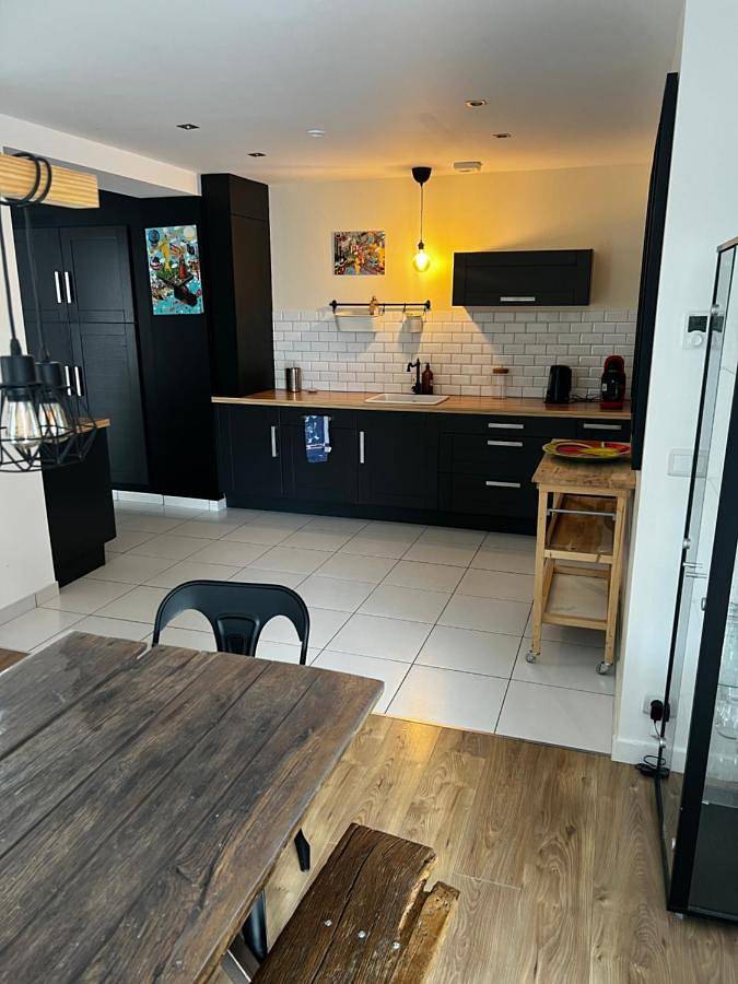Four-Bedroom House in Saint-Aignan-Grandlieu, Région de Nantes