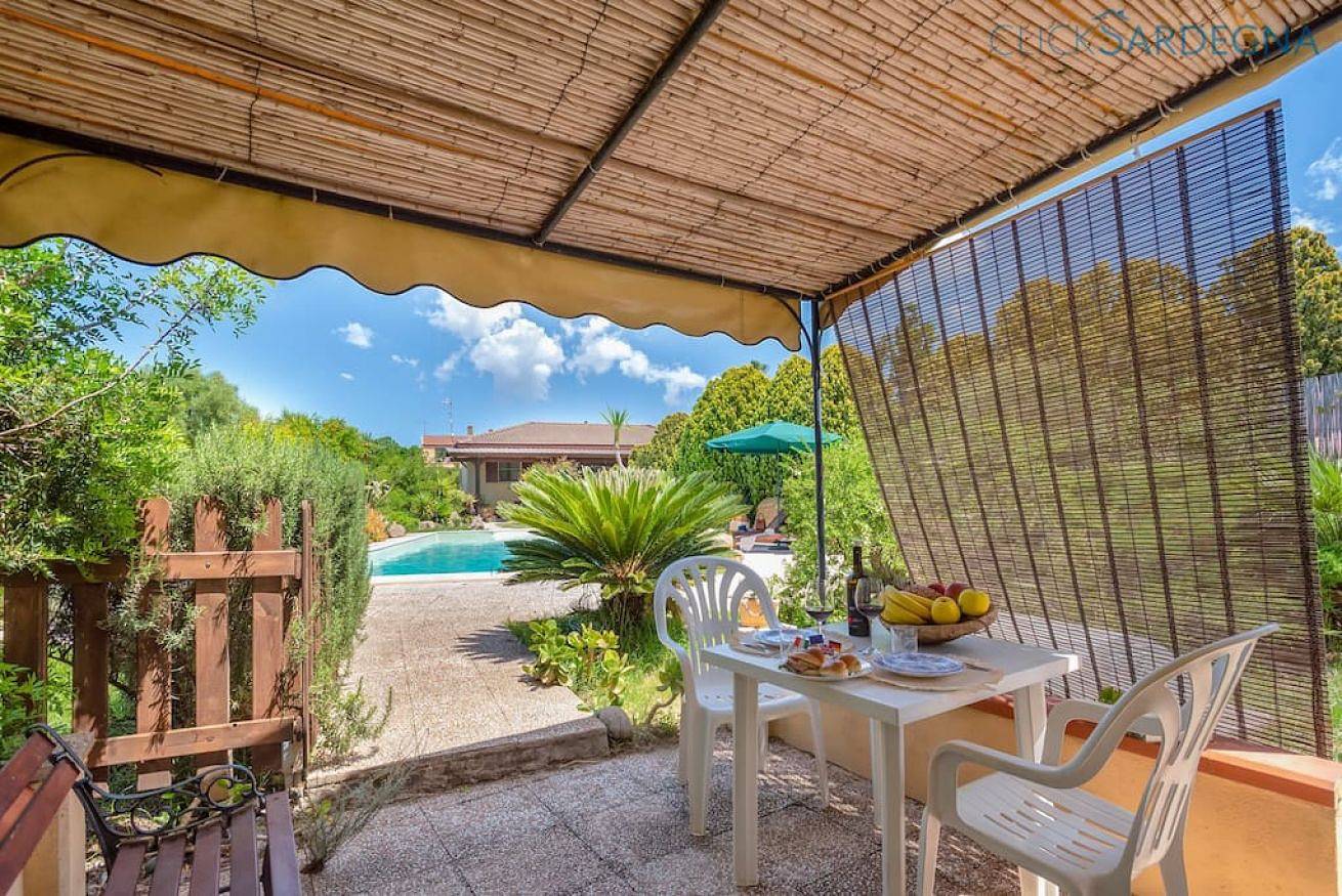 Villa Soraya  a ridosso della spiaggia con Ac e Wifi in Alghero, Provincia di Sassari