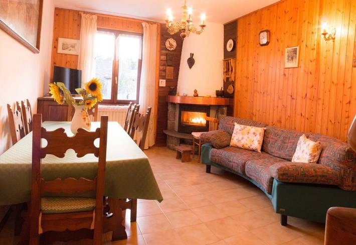 Location de vacances pour 4 personnes, avec vue et terrasse, animaux acceptés à Teglio