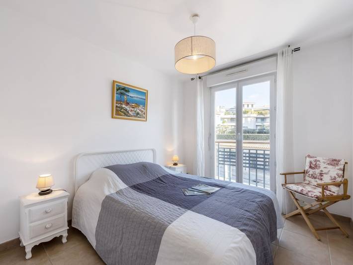 Gîte pour 4 personnes, avec balcon dans Office De Tourisme Cavalaire - 4