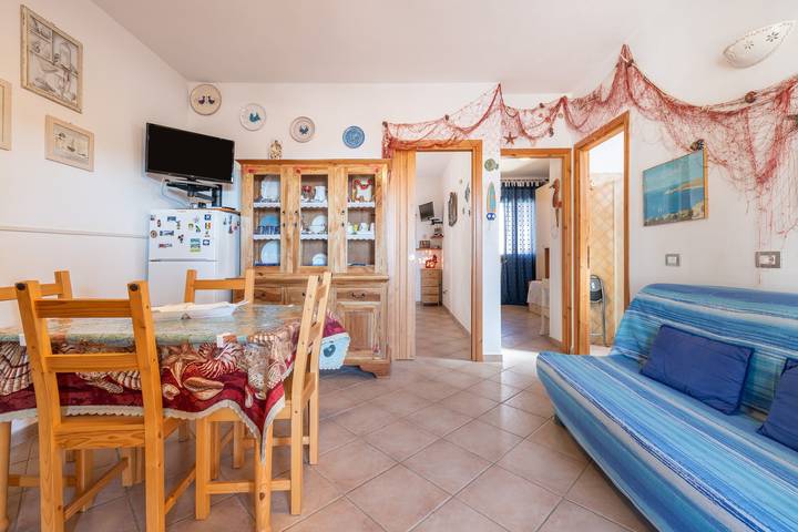 Appartamento intero, Appartamento 'Adriana's House' con vista mare, terrazza privata e aria condizionata in Buggerru, Costa Verde (Sardegna)
