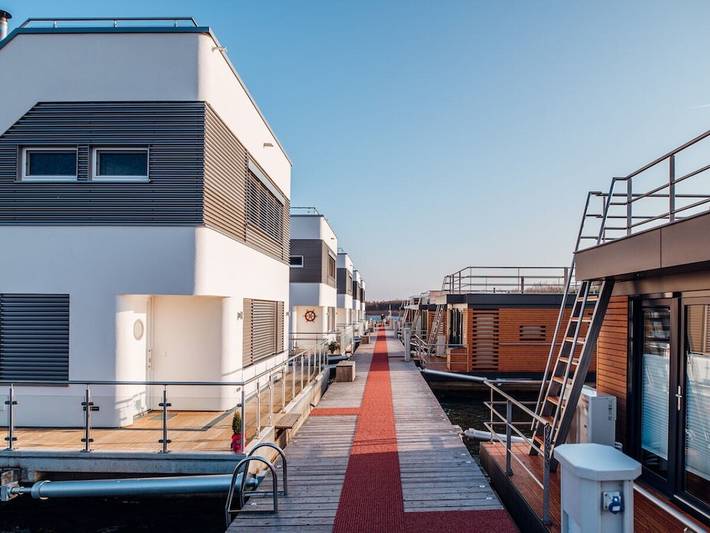 Ferienhaus für 6 Personen, mit Terrasse und Sauna in Bitterfeld-Wolfen - 2