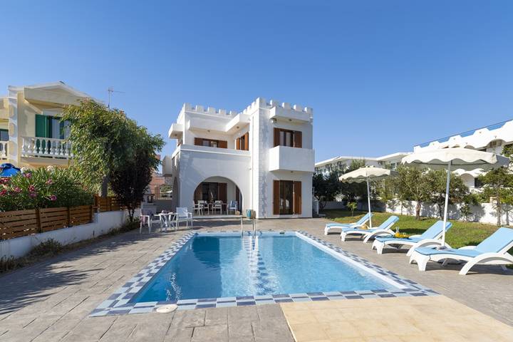 Villa für 8 Personen, mit Pool und Terrasse auf Rhodos