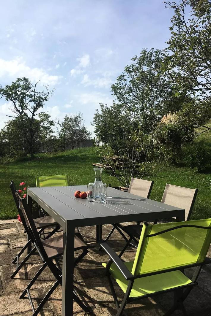 Location de vacances pour 6 personnes, avec jardin à Beynat - 4