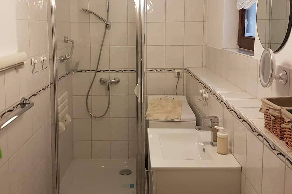 Ganze Wohnung, Ferienwohnung am Balkon des Erzgebirges in Bernsbach, Lauter-Bernsbach