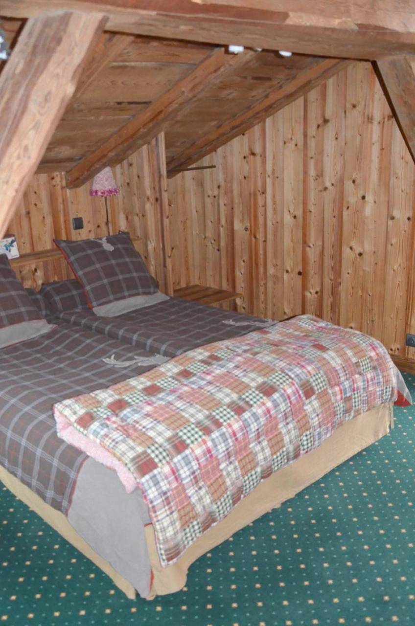 Double Room with Private Bathroom in Samoëns, Région de Bonneville