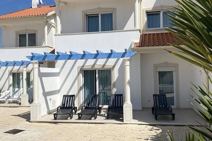 Villa pour 8 personnes, avec Balcon et Piscine à Nazaré