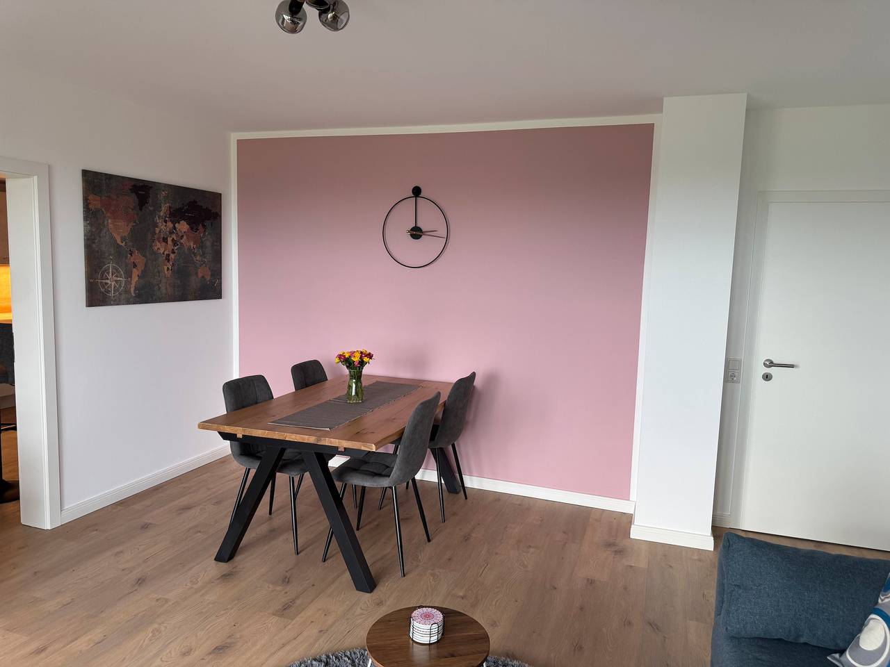 Ganze Wohnung, Ferienwohnung 'Meer' mit Seeblick, privater Terrasse und Wi-Fi in Wölpinghausen, Landkreis Schaumburg