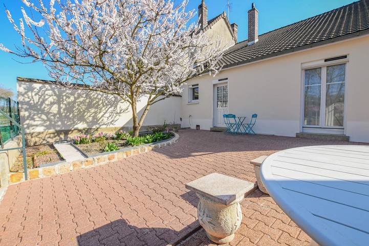 Gîte pour 6 personnes, avec Terrasse et Jardin dans Droupt-Saint-Basle