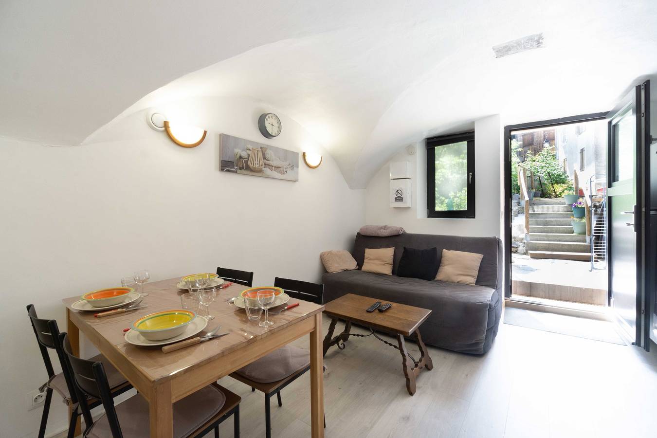Appartement entier, Appartement "Charmant 3 Etoiles" avec vue sur les montagnes, terrasse privée et Wi-Fi in La Perrière, Les Trois Vallées